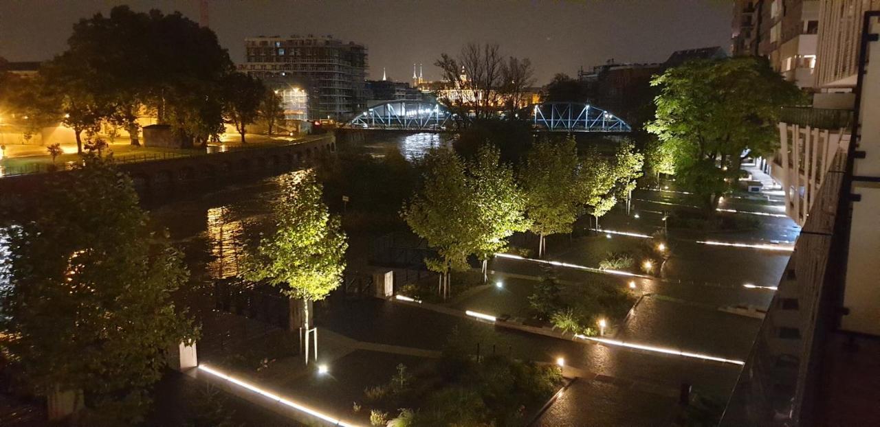 River Deluxe Atal Towers Apartment Breslau Exterior foto